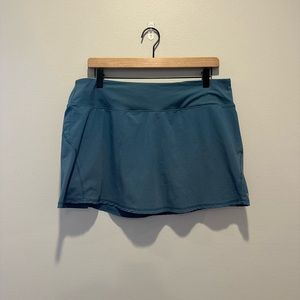 Volley Skirt Long size large with tennis ball pocket